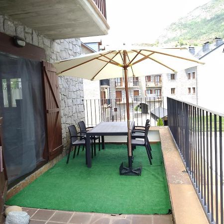 Vivienda Benasque Ibonet Apartment Bagian luar foto